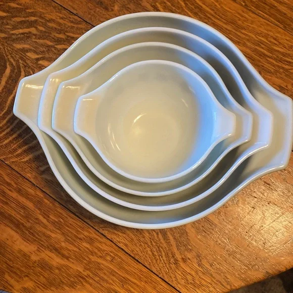 Vintage Pyrex Spring Blossom Cinderella Mixing/Nesting Bowls set of 4 - Picture 4 of 5